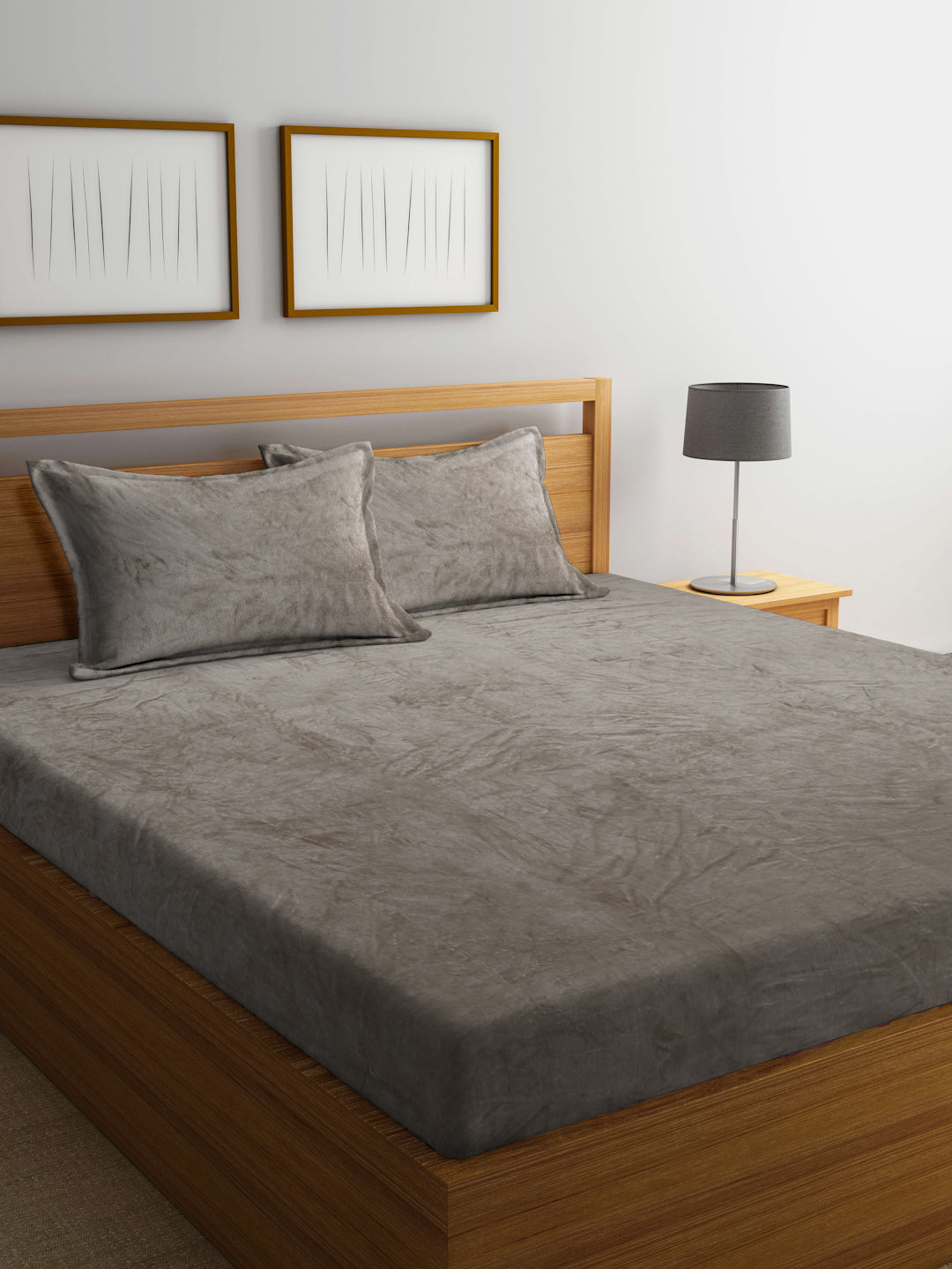 Winter Special Woolen Fleece King Size Bedsheets with 2 Pillow Covers by KLOTTHE®