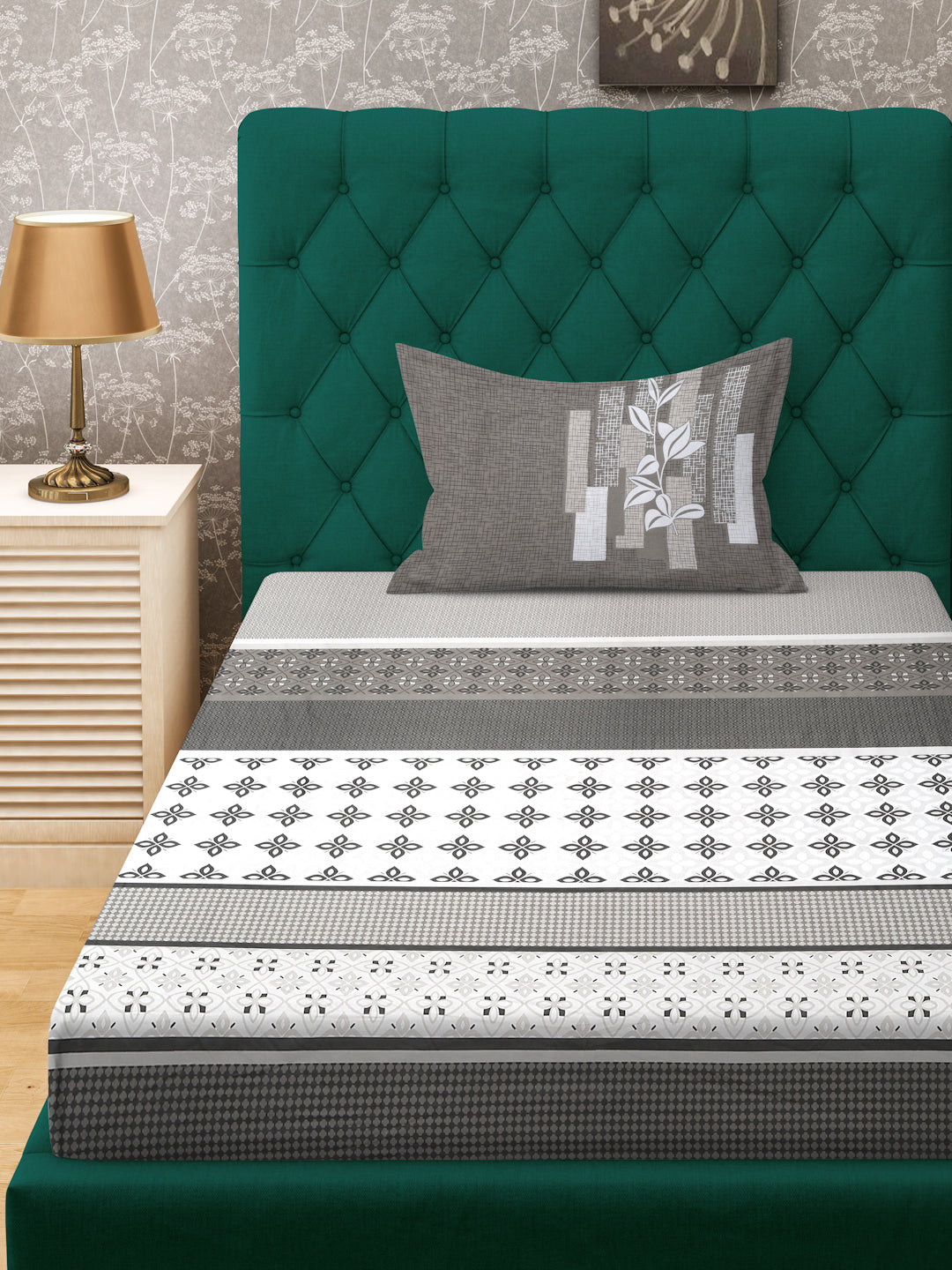 Klotthe Black Geometric 400 TC Pure Cotton Fitted Single Bedsheet with Pillow Cover