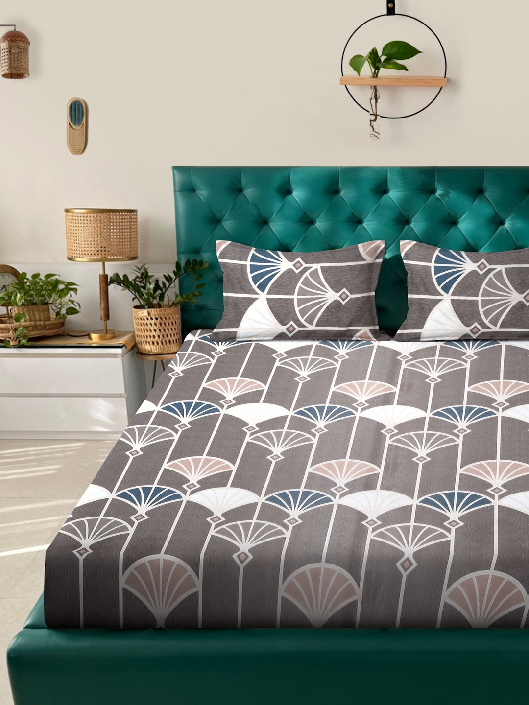 Brown Floral 300 TC Cotton Blend Fitted Double Bedsheet with 2 Pillow Covers