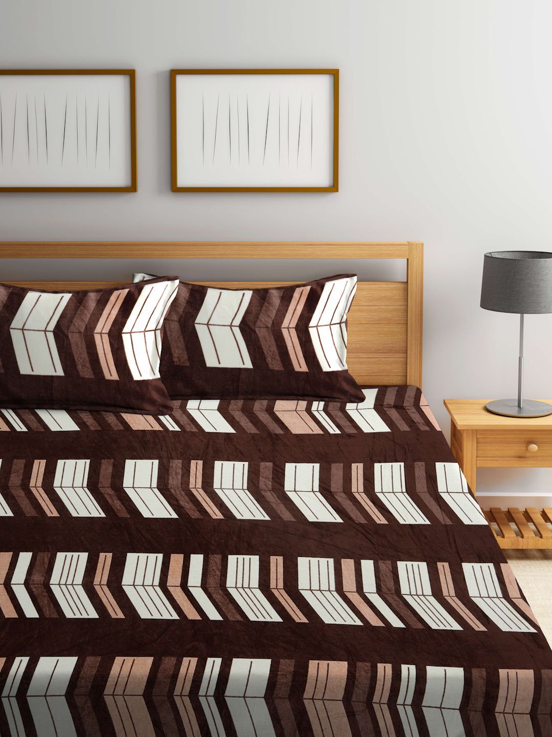 Klotthe Brown Printed Woolen Double Bed Sheet with 2 Pillow Covers