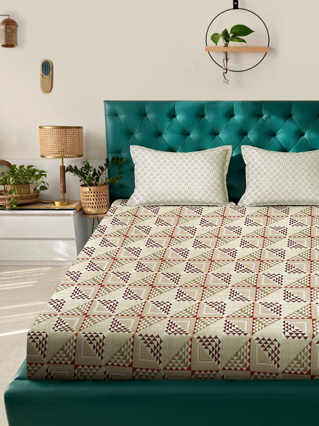 Beige Geometric 400 TC Pure Cotton Fitted Double Bedsheet with 2 Pillow Covers