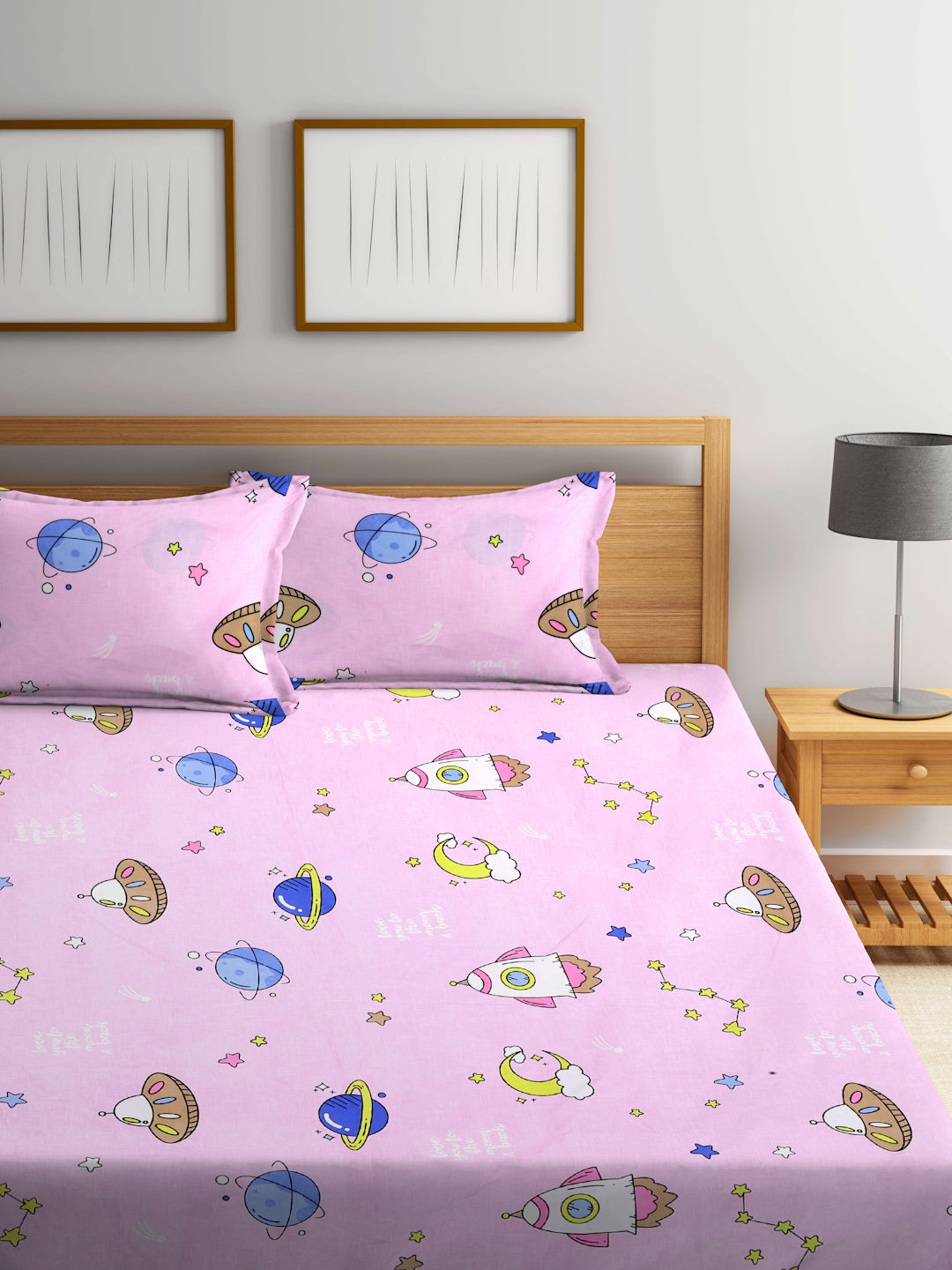 Klotthe Multicolor Cartoon Characters 300 TC Cotton Blend Fitted Double Bedsheet with 2 Pillow Covers