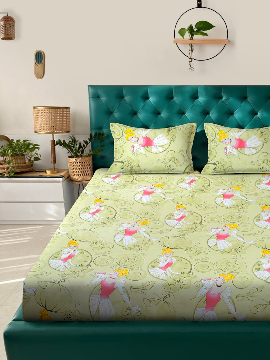 Green Cartoon Characters 400 TC Pure Cotton Fitted Double Bedsheet with 2 Pillow Covers