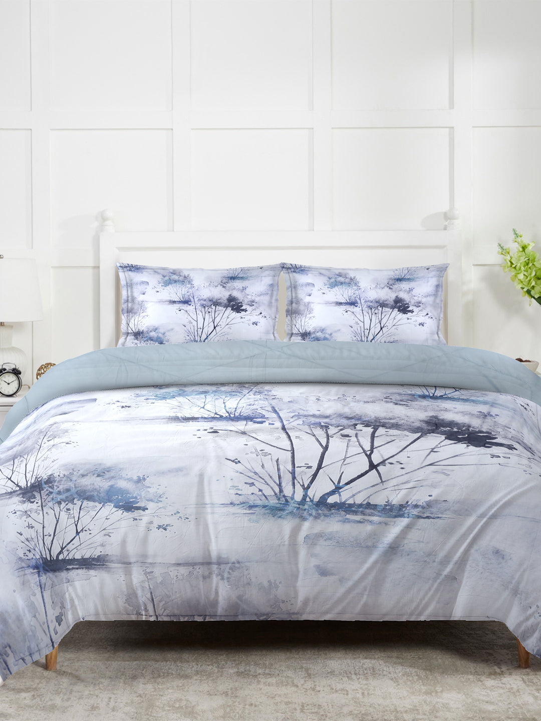 Klotthe Multicolor Floral Print Mild Winter Double King Bedding Set