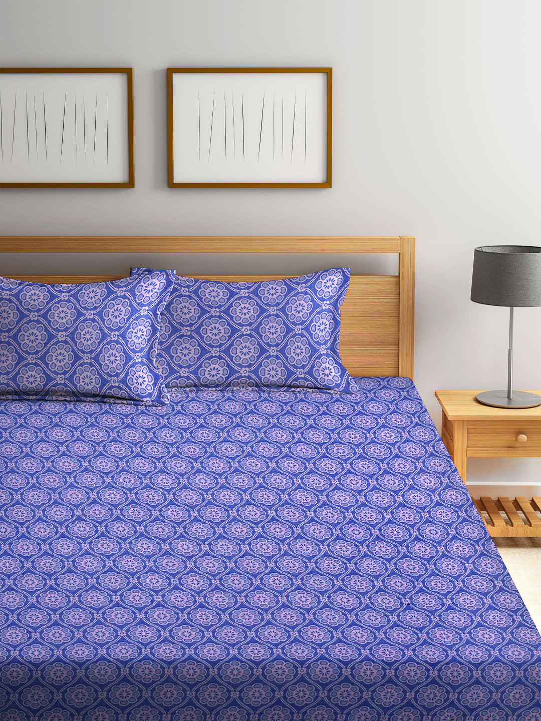 100% Pure Cotton King Size Handwoven Bed Cover with Two Pillow Covers by KLOTTHEĀ® (Green)