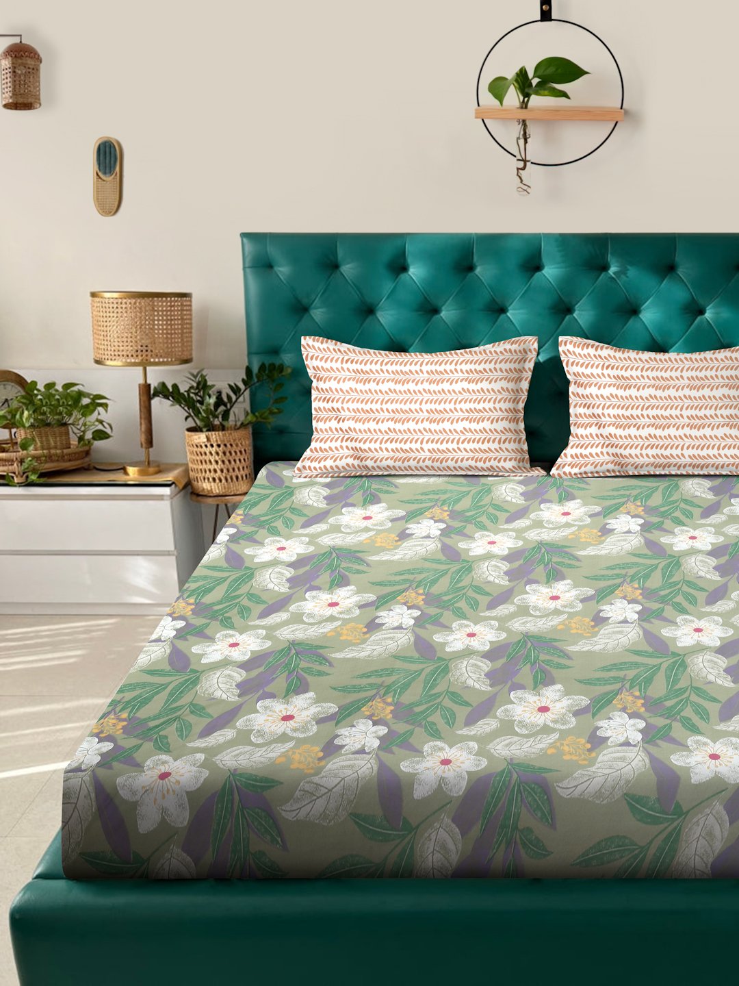 Green Floral 300 TC Fitted Cotton Blend Double Bedsheet with 2 Pillow Covers