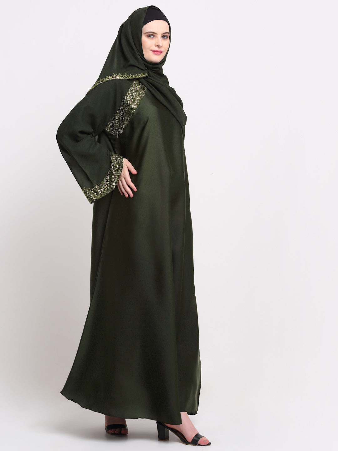 Klotthe Women Green Solid Burqa With Scarf
