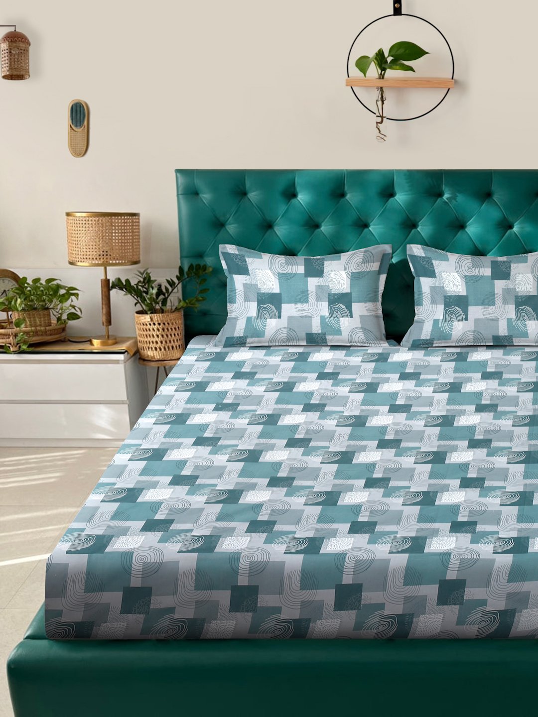 Green Geometric 400 TC Pure Cotton Fitted Double Bedsheet with 2 Pillow Covers