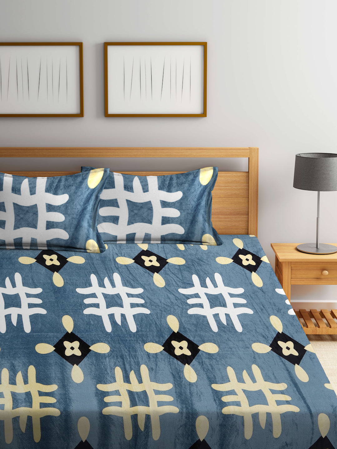 Winter Special Woolen Fleece King Size Bedsheets with 2 Pillow Covers by KLOTTHE®