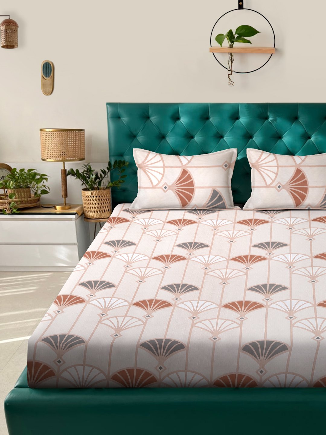 Cream Floral 300 TC Cotton Blend Fitted Double Bedsheet with 2 Pillow Covers