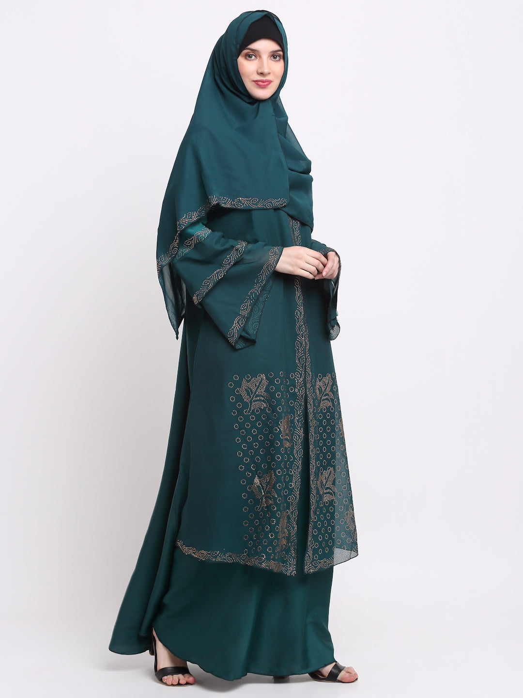 Klotthe Women Green Embellished Burqa With Scarves