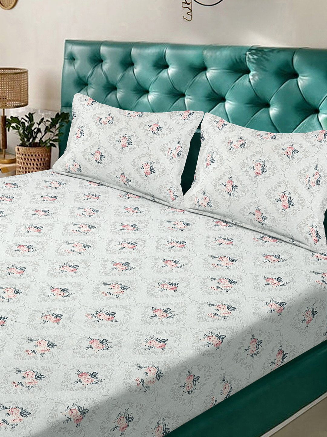 Cream Floral 300 TC Cotton Blend Fitted Double Bedsheet with 2 Pillow Covers