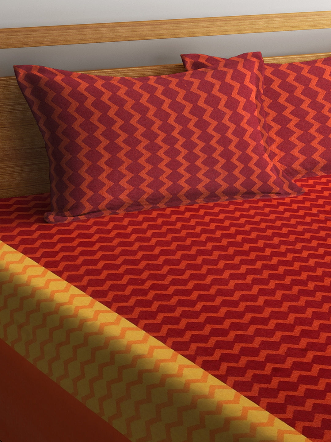 100% Pure Cotton King Size Handwoven Bed Cover with Two Pillow Covers by KLOTTHEĀ® (Green)
