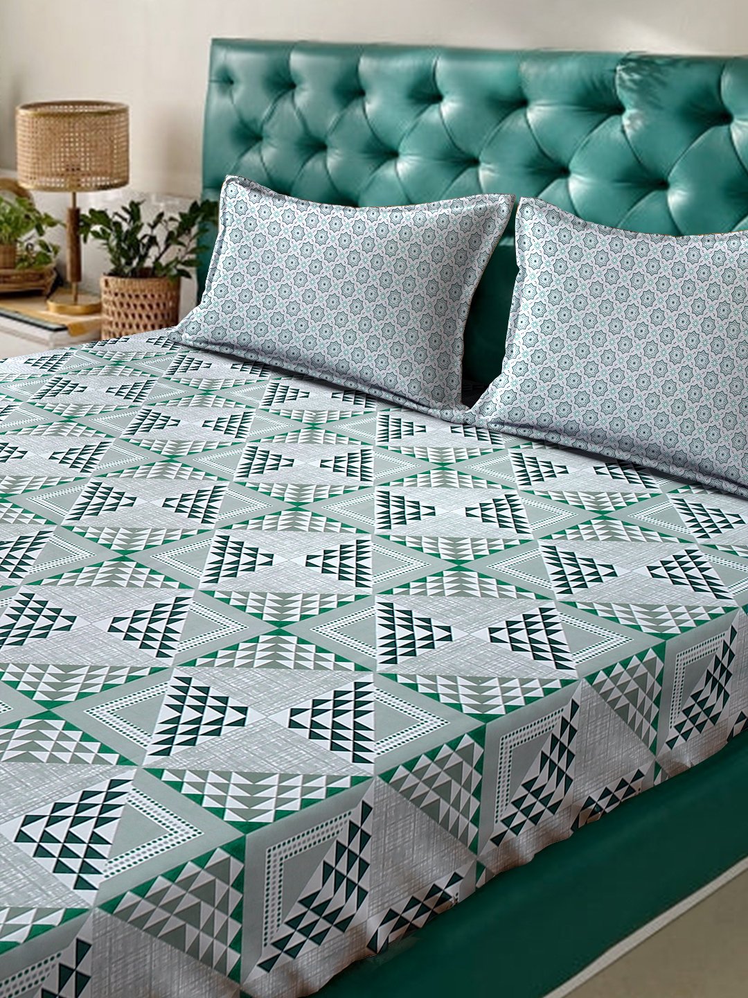 Green Geometric 400 TC Pure Cotton Fitted Double Bedsheet with 2 Pillow Covers