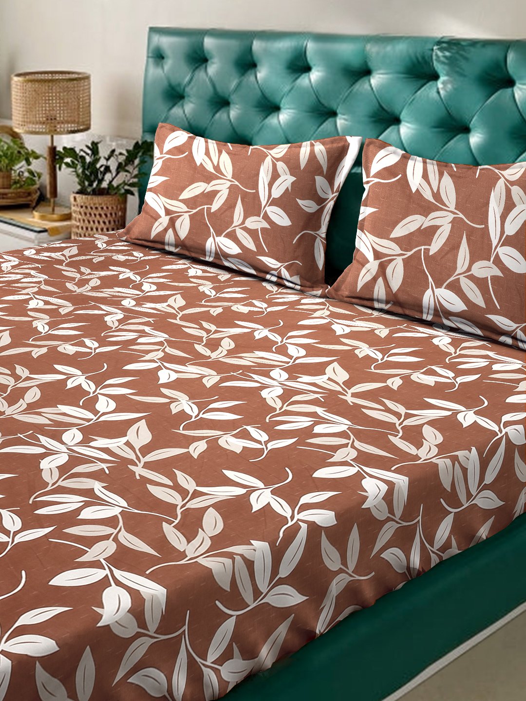 Brown Floral 300 TC Cotton Blend Fitted Double Bedsheet with 2 Pillow Covers