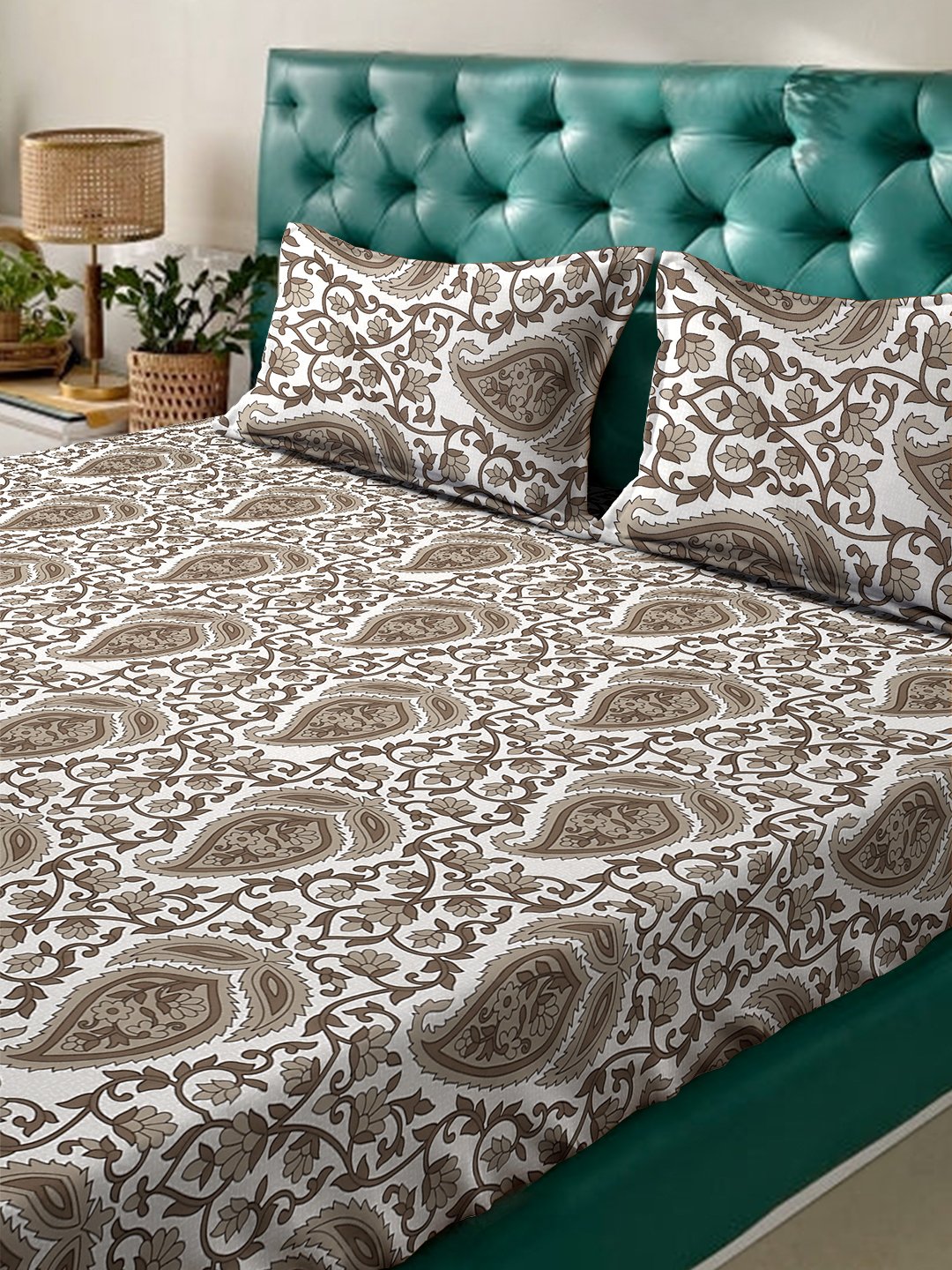 Begie Floral 300 TC Cotton Blend Fitted Double Bedsheet with 2 Pillow Covers