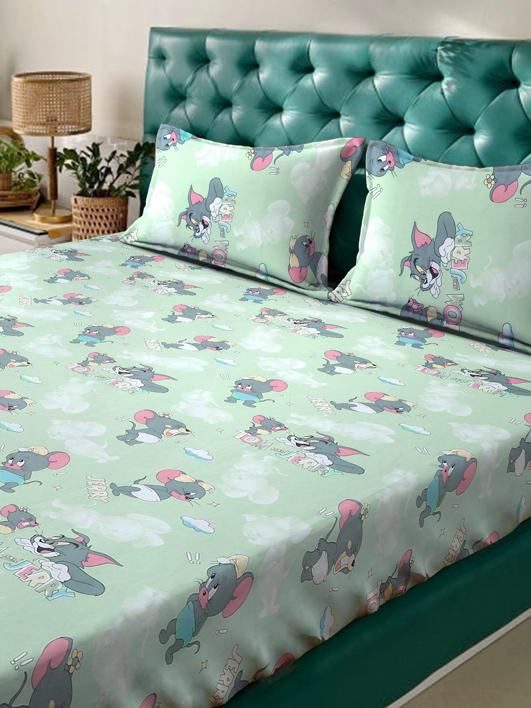 Green Cartoon Characters 400 TC Fitted Pure Cotton Double Bedsheet with 2 Pillow Covers