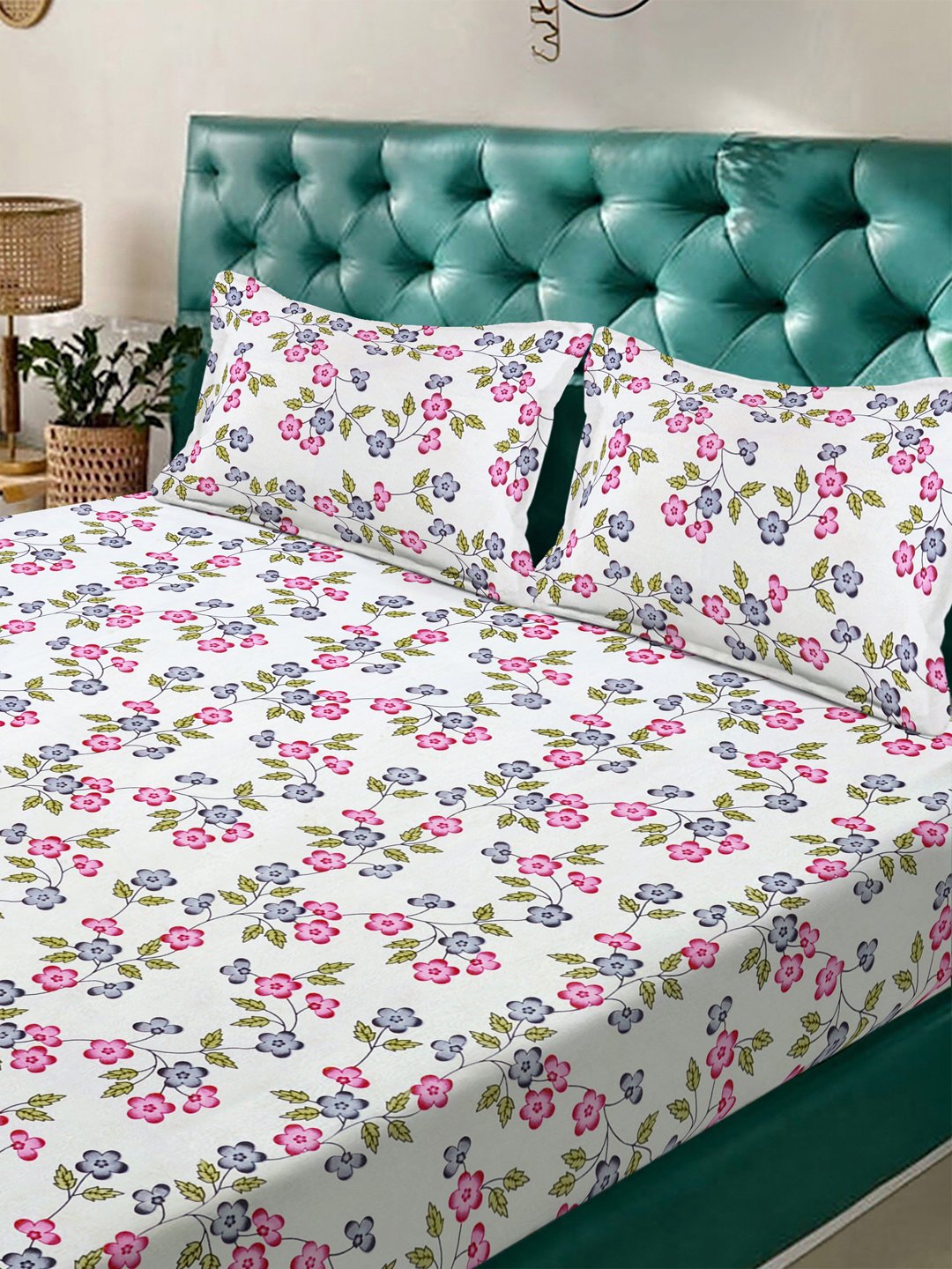 Cream Floral 300 TC Cotton Blend Fitted Double Bedsheet with 2 Pillow Covers
