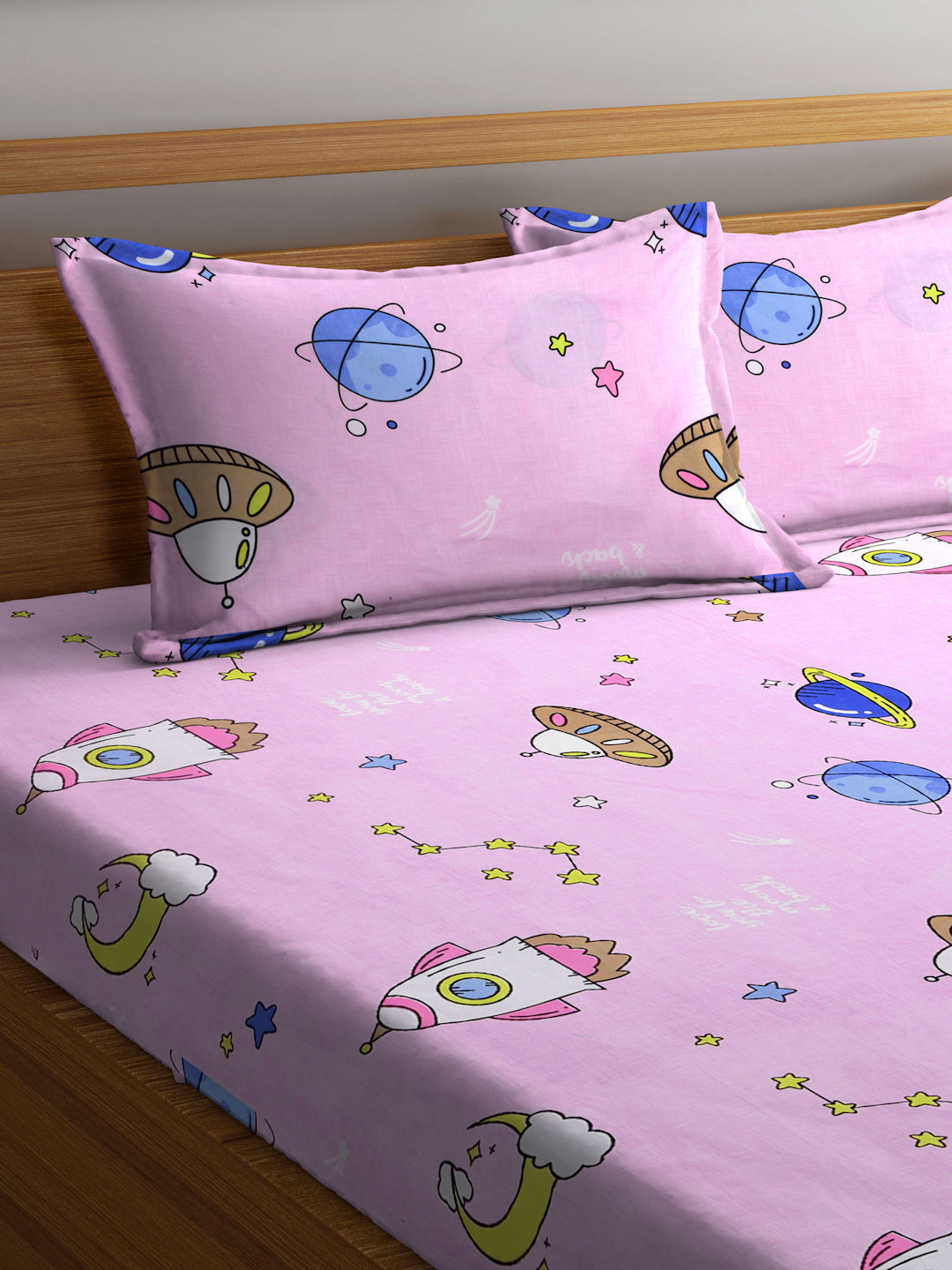 Klotthe Multicolor Cartoon Characters 300 TC Cotton Blend Fitted Double Bedsheet with 2 Pillow Covers