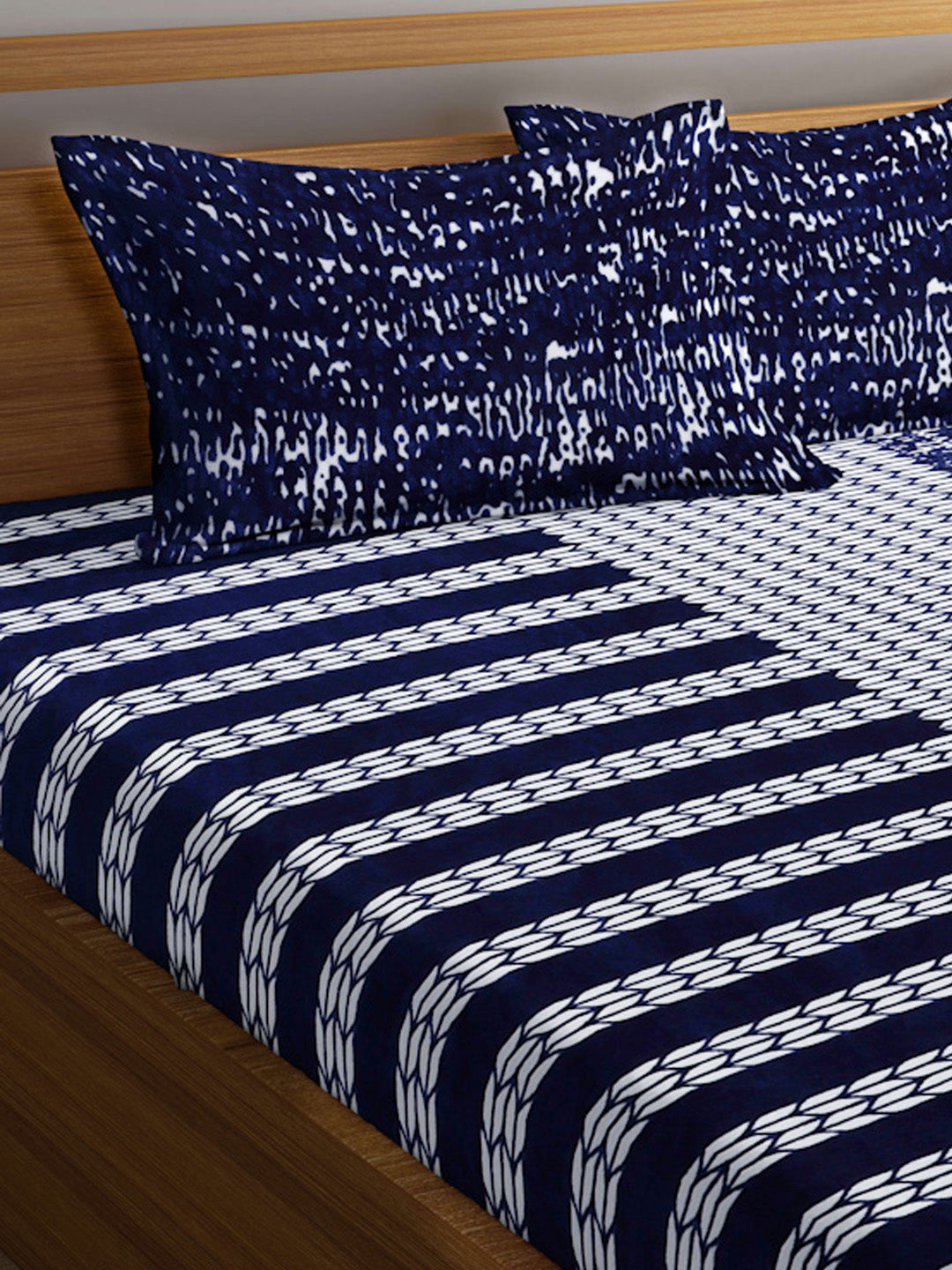 Winter Special Woolen Fleece King Size Bedsheets with 2 Pillow Covers by KLOTTHE®