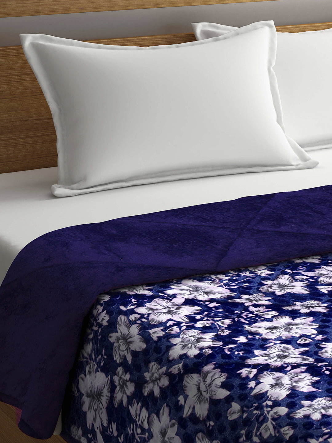 Klotthe Blue Floral Printed 800 GSM Heavy Winter Double Bed Quilt
