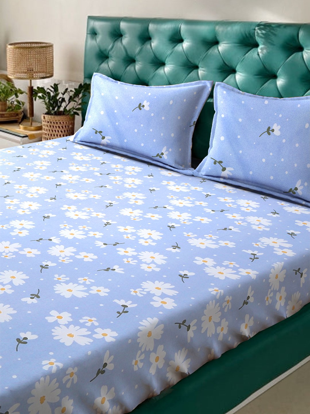 Blue Floral 300 TC Fitted Cotton Blend Double Bedsheet with 2 Pillow Covers