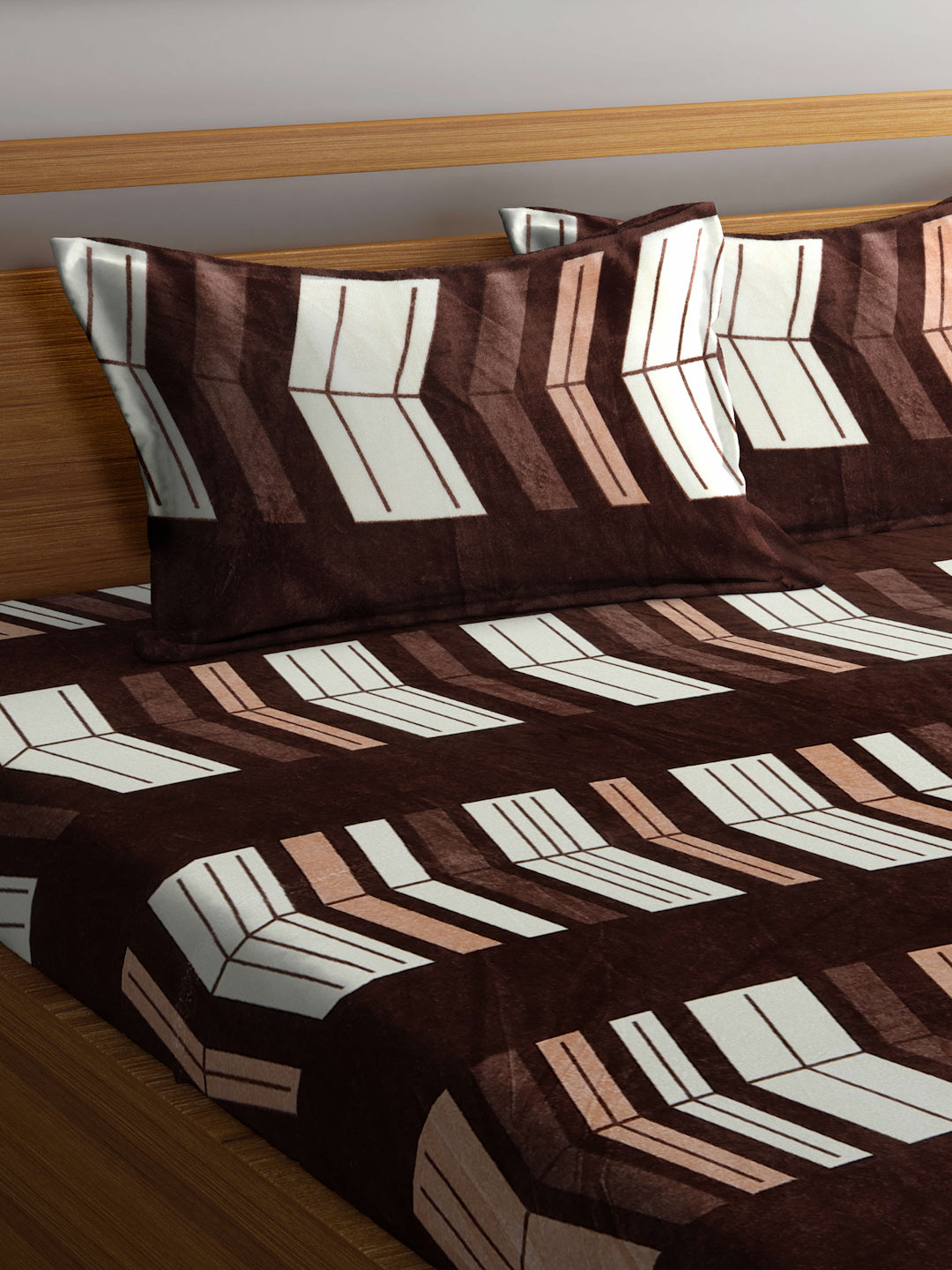 Winter Special Woolen Fleece King Size Bedsheets with 2 Pillow Covers by KLOTTHE®