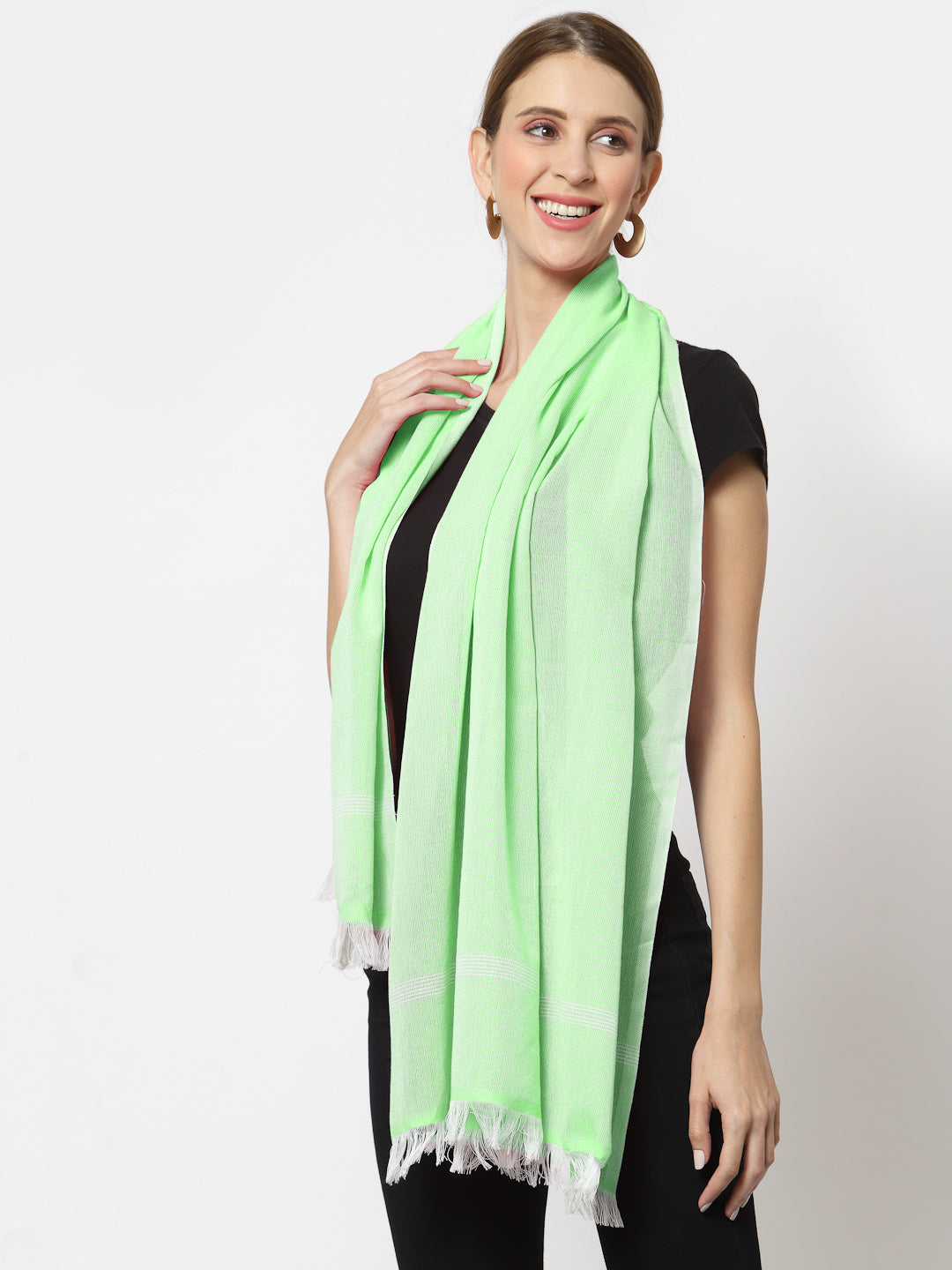 Klotthe Women Green Solid Cotton Stole