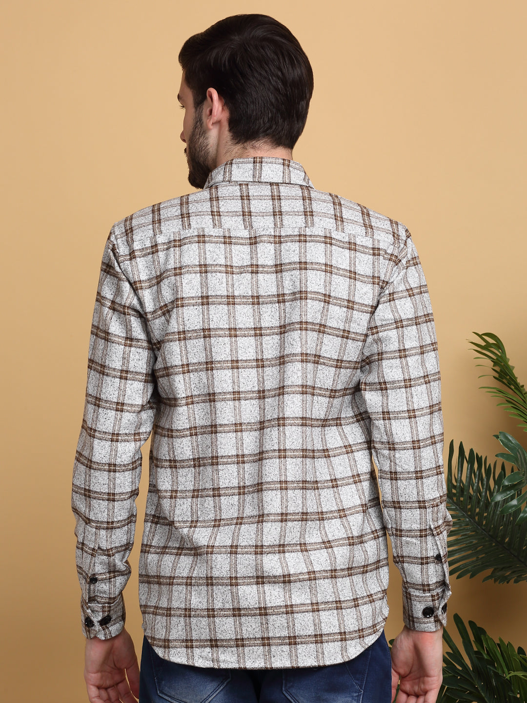 Klotthe Men White Checked Spread Collar Woolen Casual Shirt