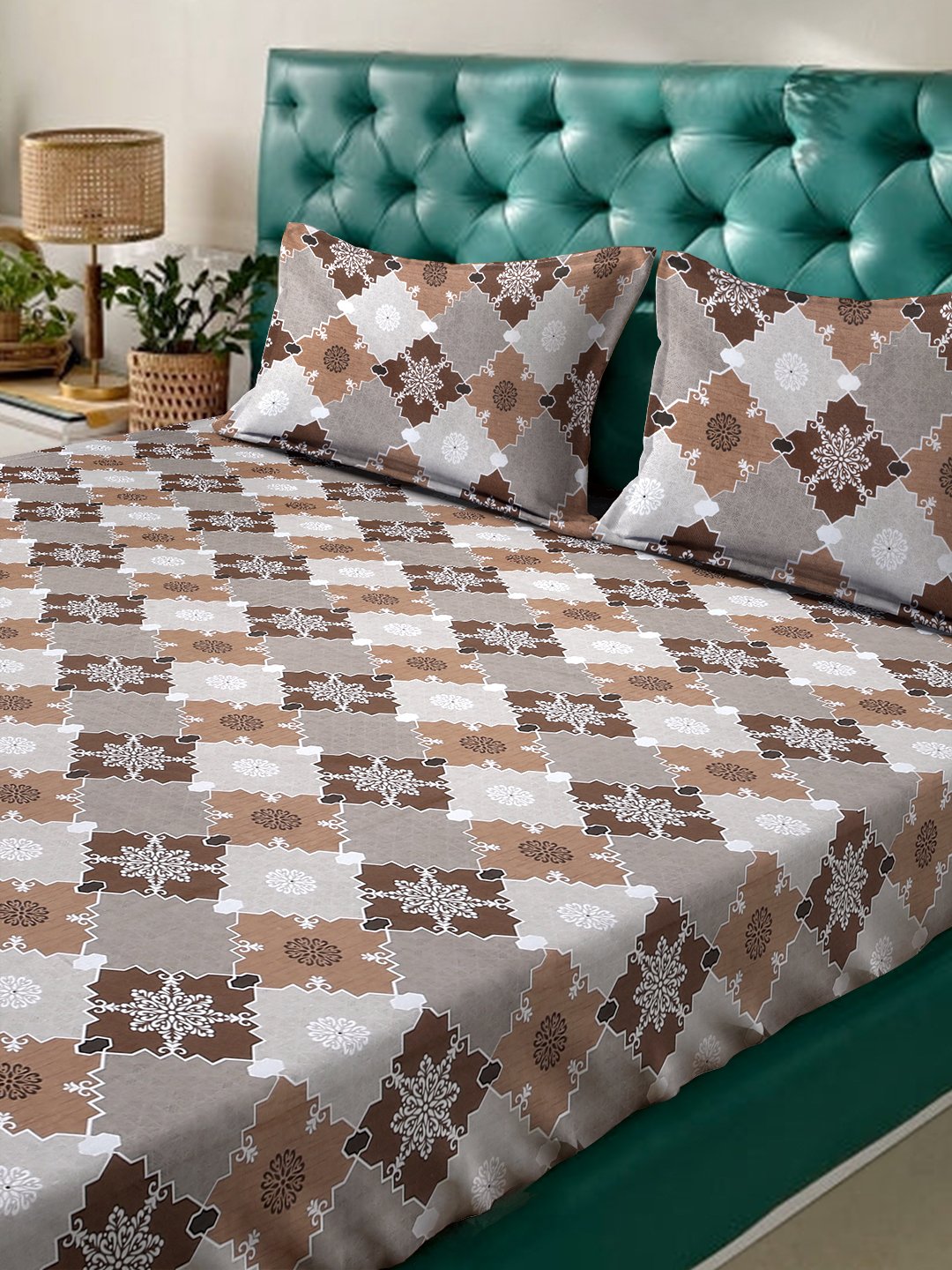 Brown Geometric 400 TC Pure Cotton Fitted Double Bedsheet with 2 Pillow Covers