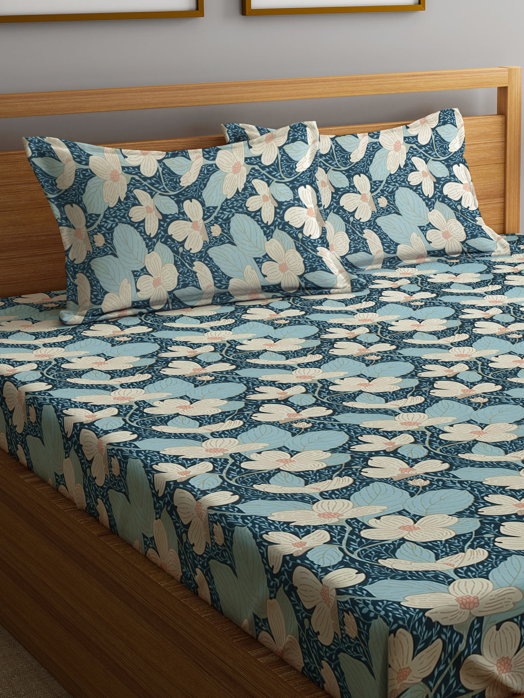 Klotthe Multicolor Floral 300 TC Cotton Blend Fitted Double Bedsheet with 2 Pillow Covers