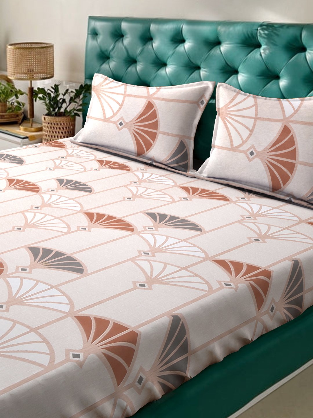 Cream Floral 300 TC Cotton Blend Fitted Double Bedsheet with 2 Pillow Covers