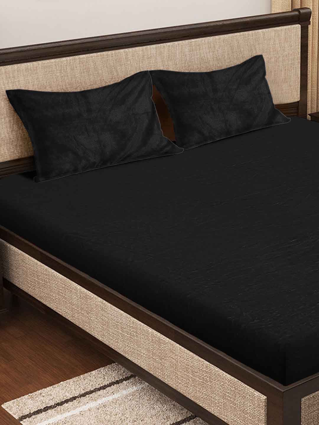 Klotthe Black Solid Woolen Double Bed Sheet with 2 Pillow Covers
