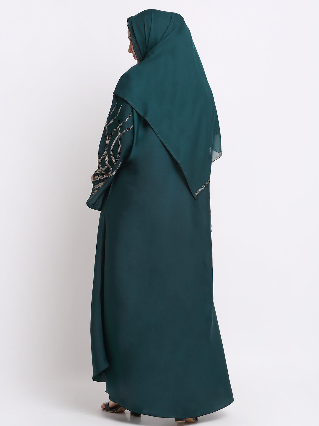 Klotthe Women Green Embellished Burqa With Scarves