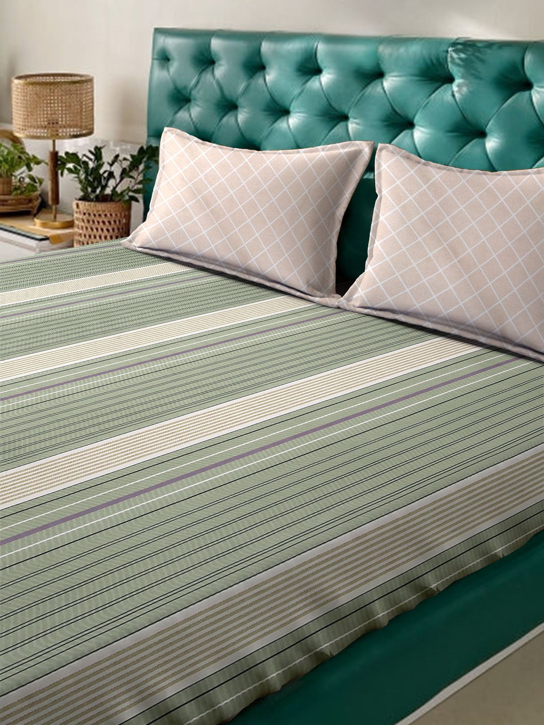 Green Striped 300 TC Cotton Blend Fitted Double Bedsheet with 2 Pillow Covers