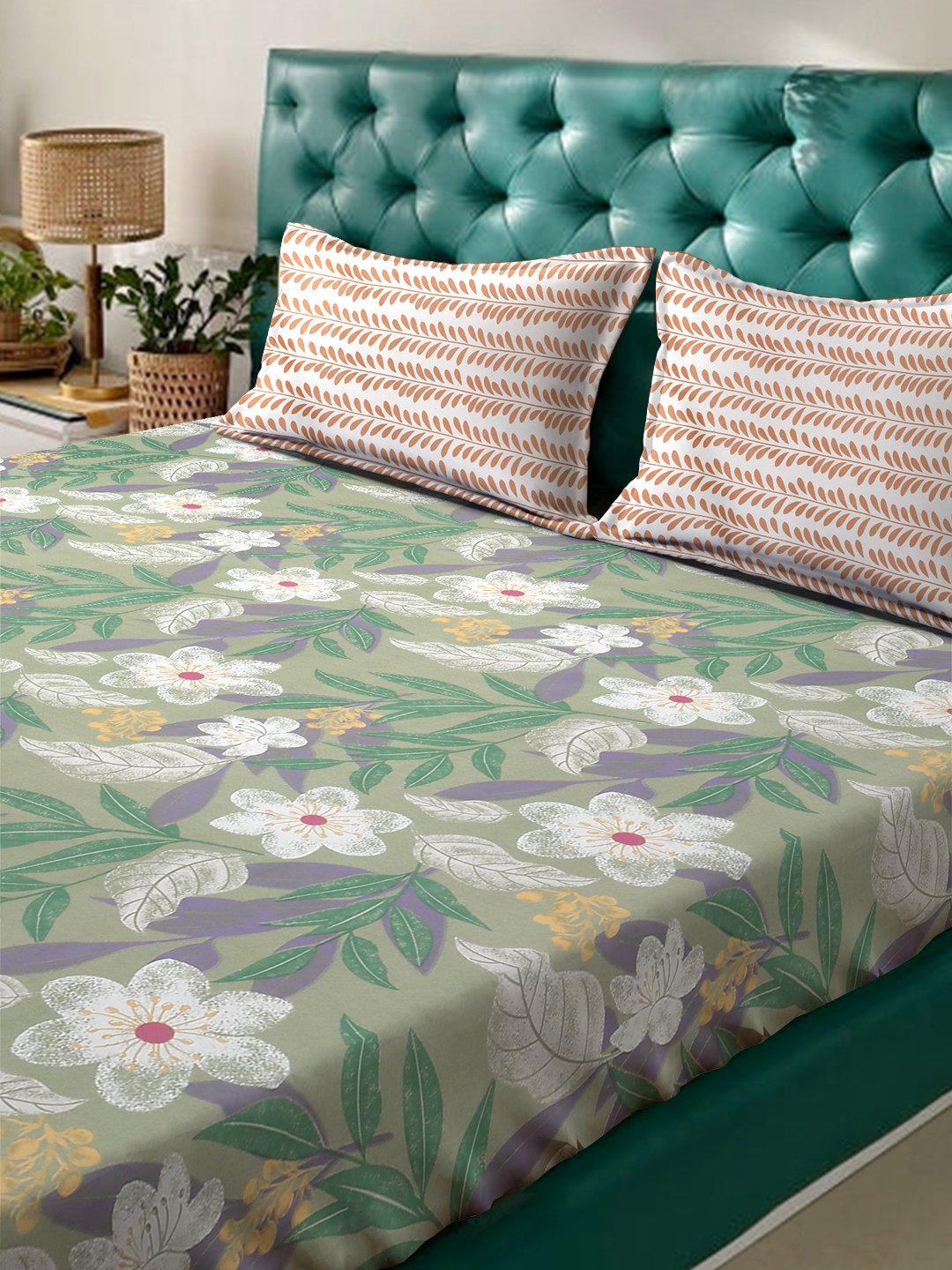 Green Floral 300 TC Fitted Cotton Blend Double Bedsheet with 2 Pillow Covers