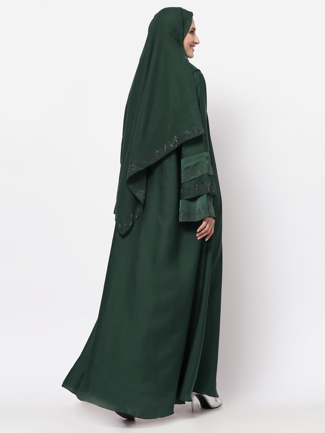 Klotthe Women Green Embellished Burqa With Scarves