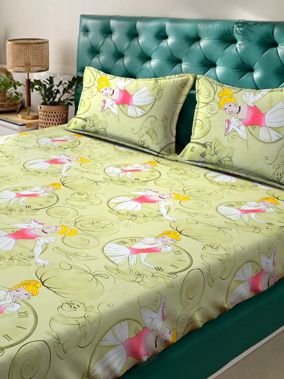 Green Cartoon Characters 400 TC Pure Cotton Fitted Double Bedsheet with 2 Pillow Covers