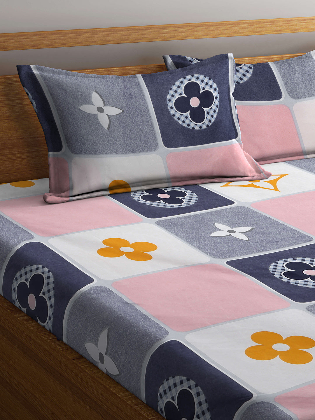 Klotthe Multi Geometric 300 TC Cotton Blend Elasticated Double Bedsheet with 2 Pillow Covers