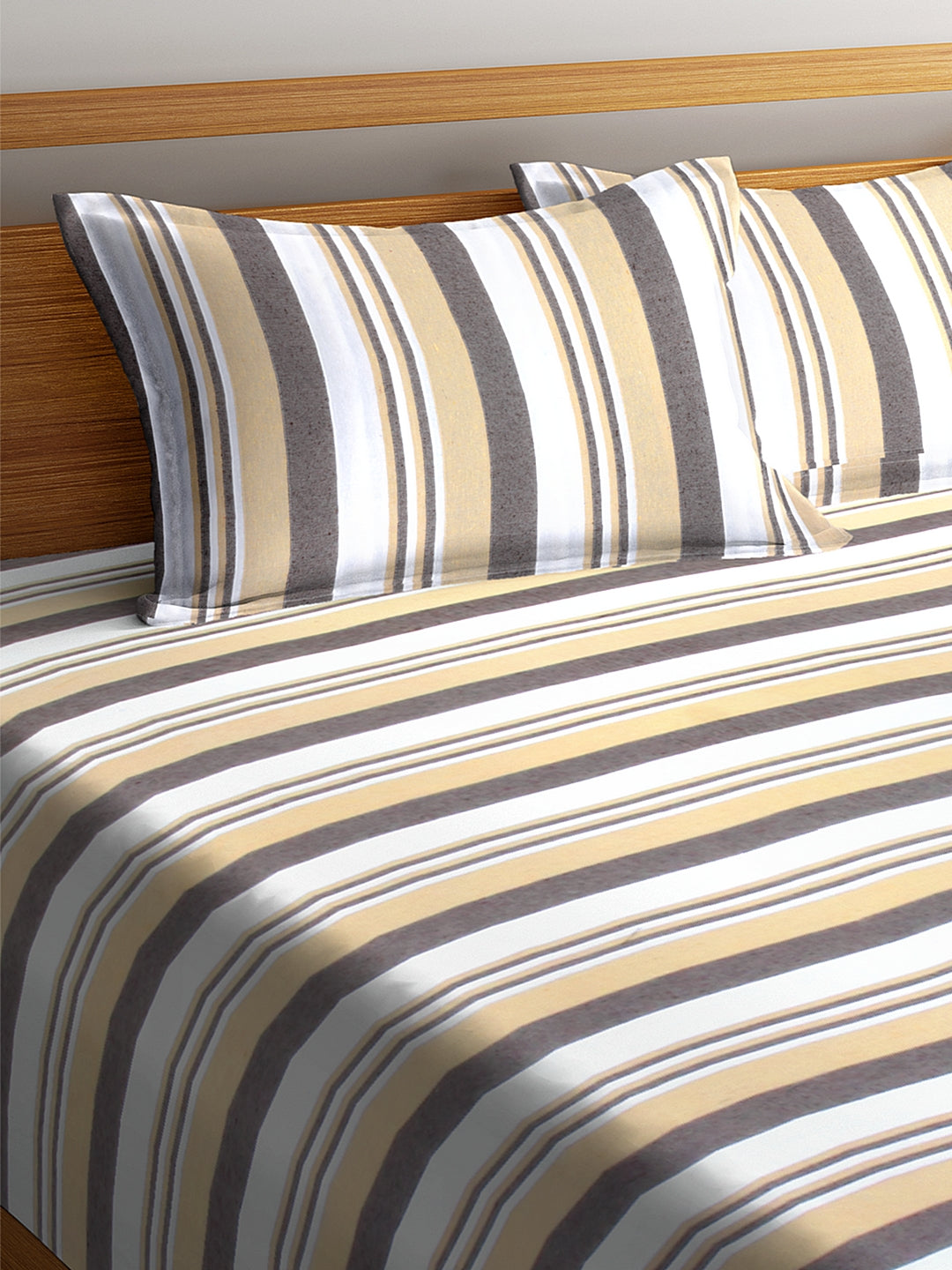 100% Pure Cotton King Size Handwoven Bed Cover with Two Pillow Covers by KLOTTHEĀ® (Green)