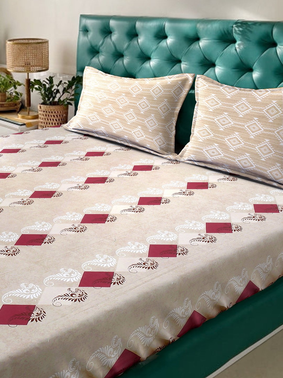 Beige Geometric 400 TC Pure Cotton Fitted Double Bedsheet with 2 Pillow Covers
