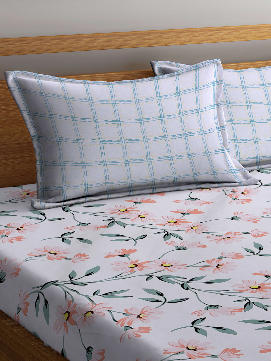 Klotthe Multicolor Floral 300 TC Cotton Blend Fitted Double Bedsheet with 2 Pillow Covers