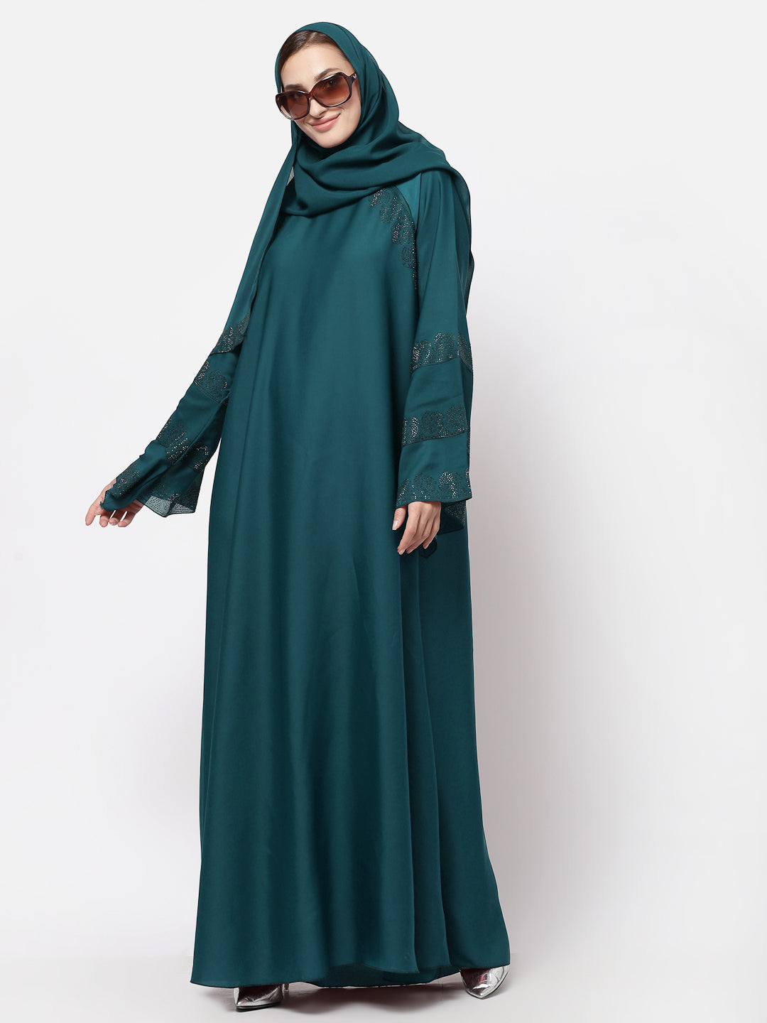 Klotthe Women Turquise Embellished Burqa With Scarves