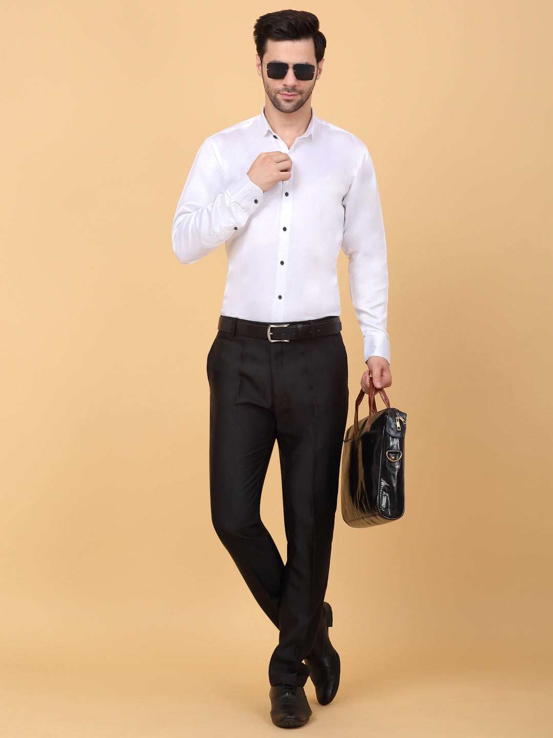 Klotthe Men White Solid Spread Collar Satin Formal Shirt