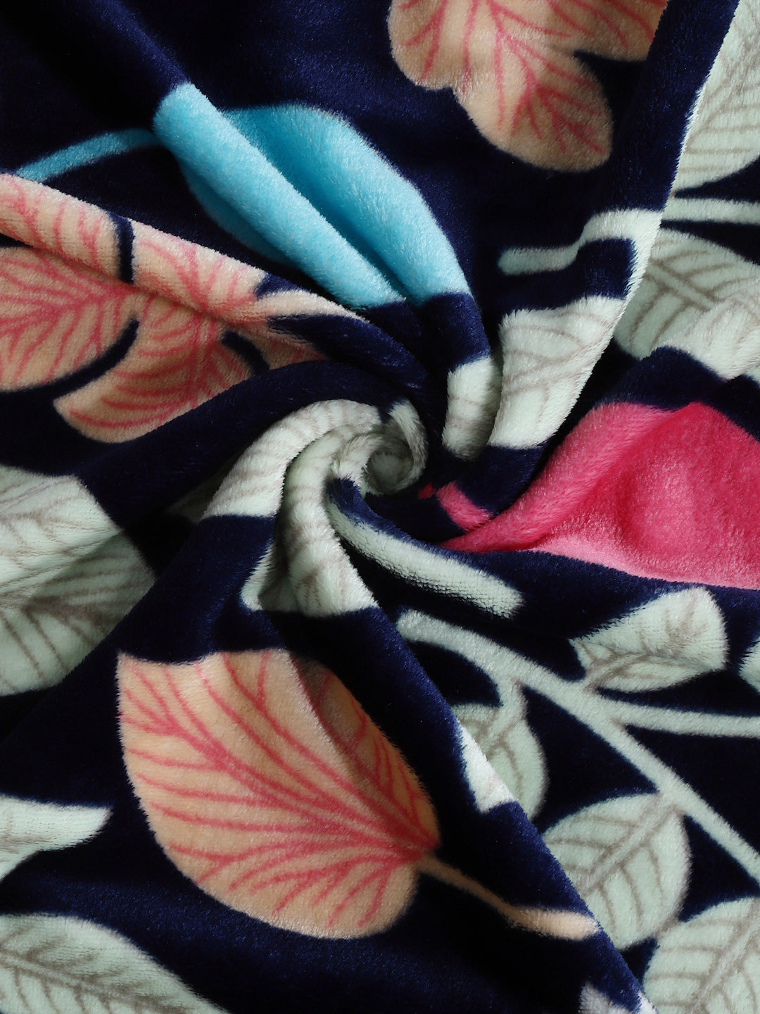 Klotthe Multi Printed Woolen Double Bed Sheet with 2 Pillow Covers