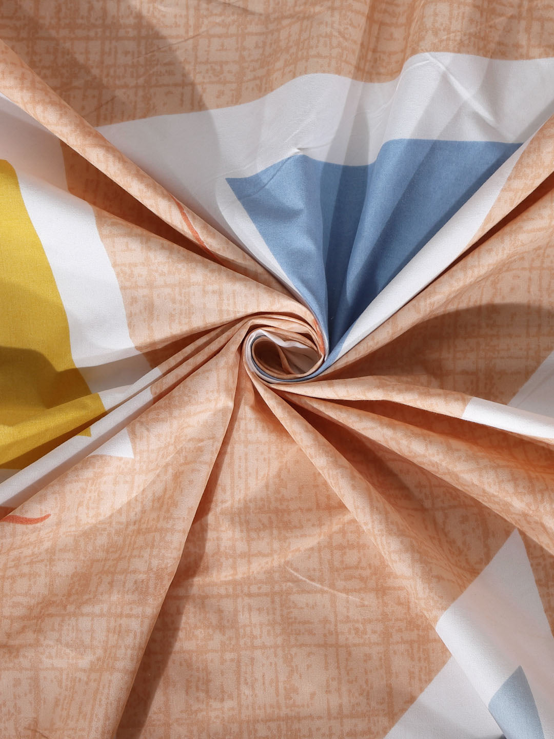 Klotthe Multi Geometric 300 TC Cotton Blend Elasticated Double Bedsheet with 2 Pillow Covers