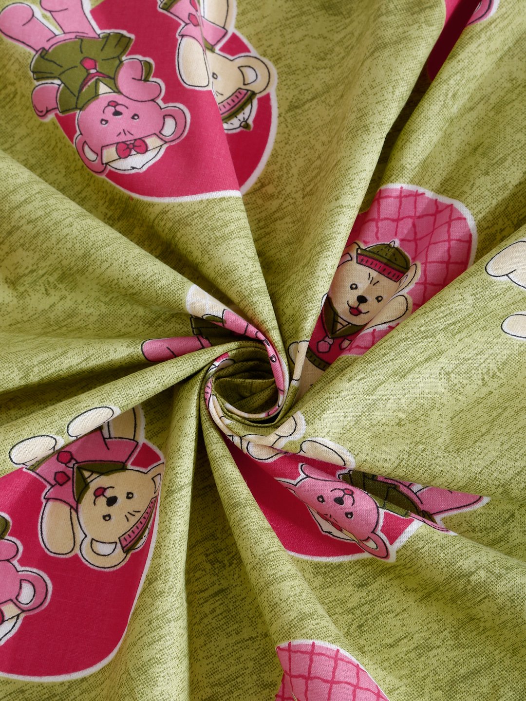 Green Cartoon Characters 400 TC Pure Cotton Fitted Double Bedsheet with 2 Pillow Covers