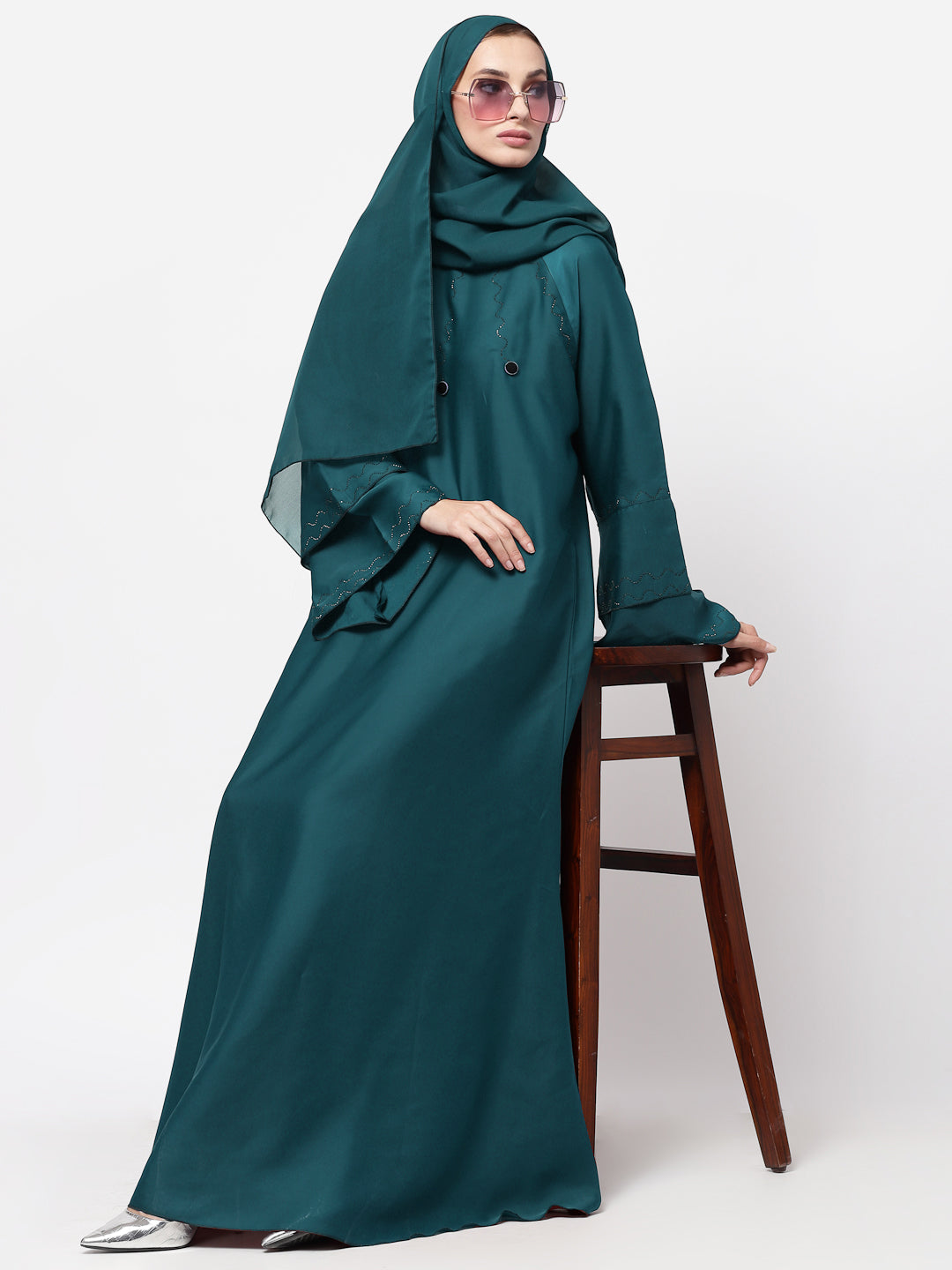 Klotthe Women Turquise Embellished Burqa With Scarves
