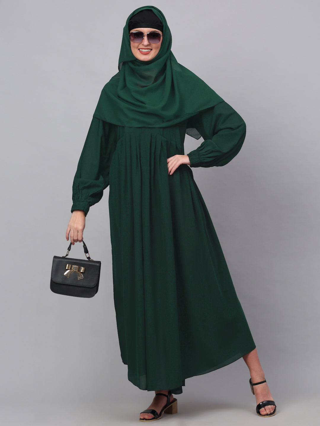 Klotthe Women Green Embellished Burqa With Scarves