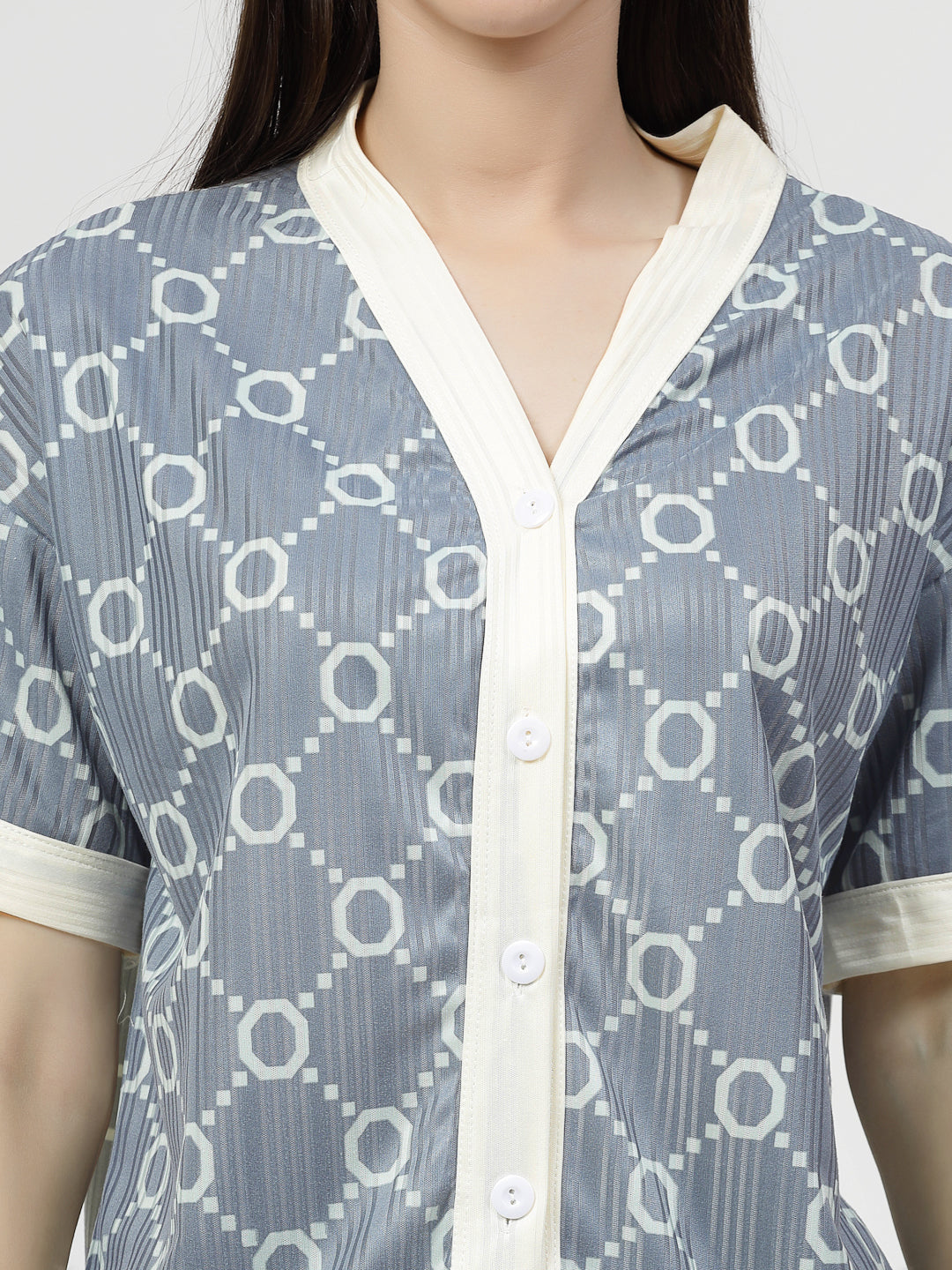 Klotthe Women Grey Geometric Satin Night Suit by KLOTTHE